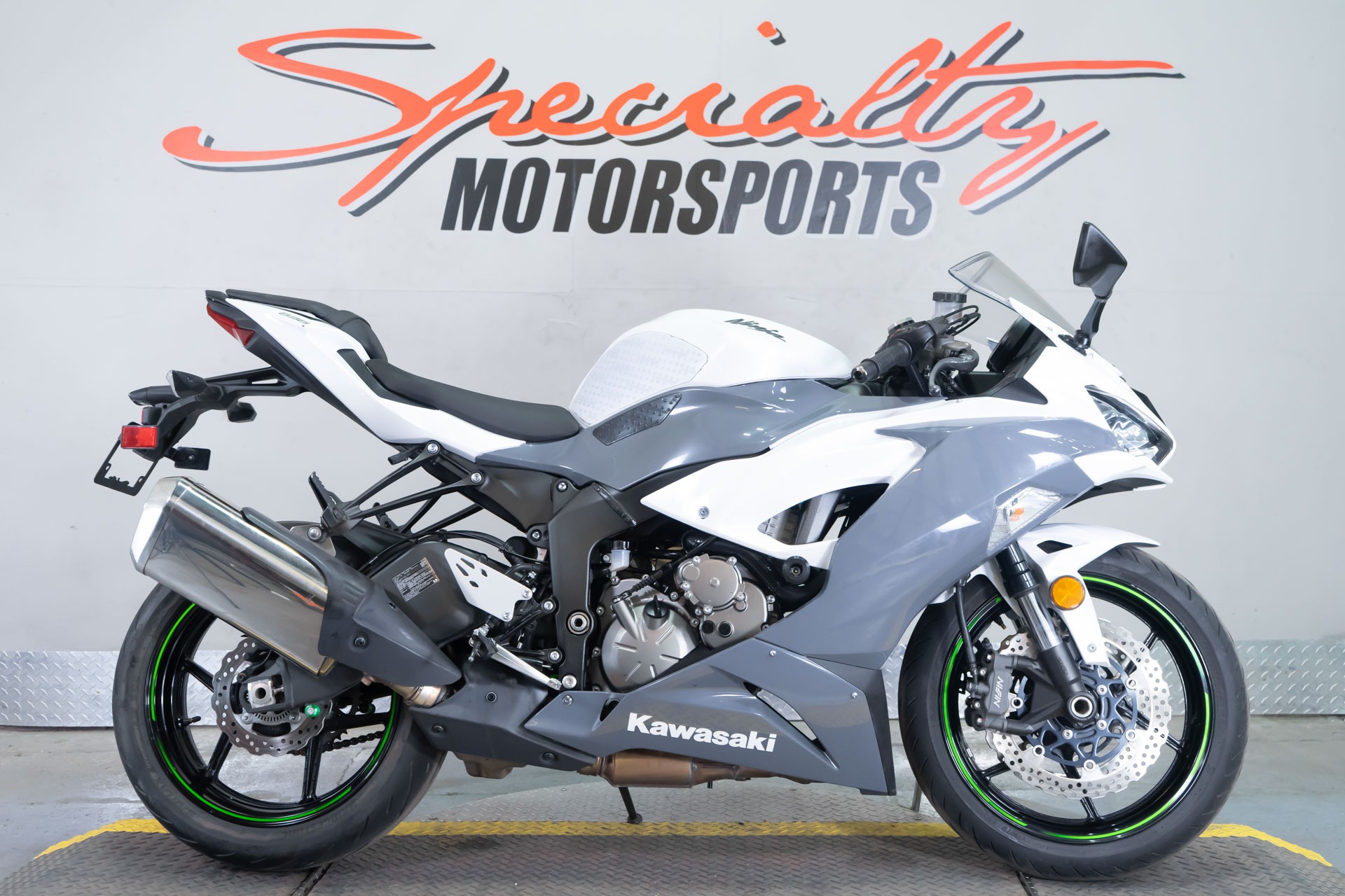 2021 Kawasaki Ninja ZX-6R ABS KRT Edition