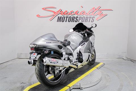 Rear Right Side Angle - Photo 5