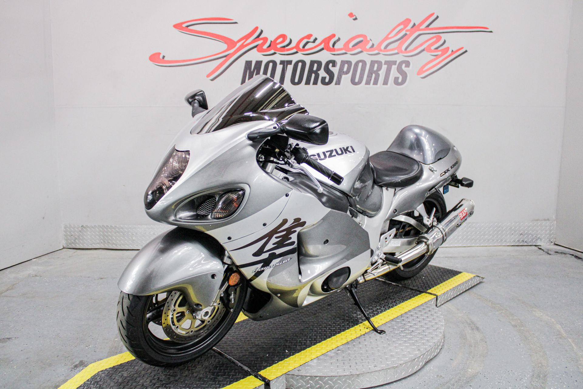 Front Left Side View - Photo 9