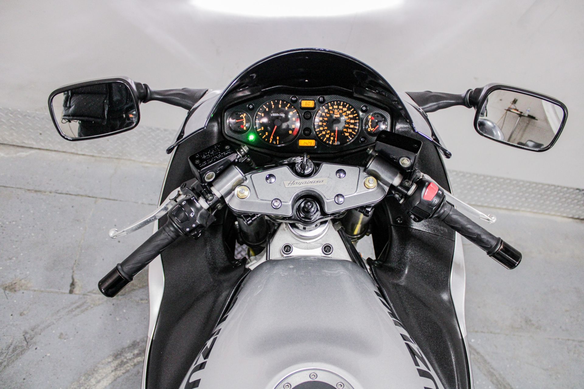 Dashboard - Photo 16