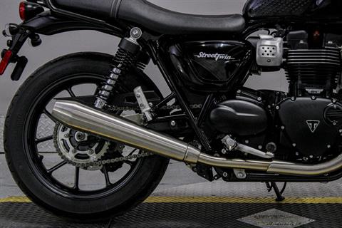 2017 Triumph Street Twin in Sacramento, California - Photo 4