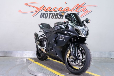 2013 Suzuki GSX-R1000™ in Sacramento, California - Photo 2