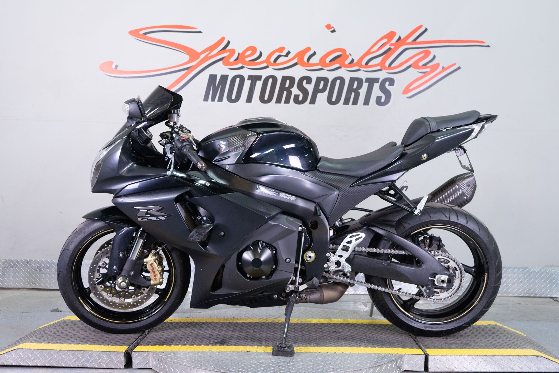 2013 Suzuki GSX-R1000™ in Sacramento, California - Photo 4