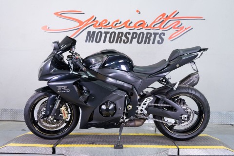 2013 Suzuki GSX-R1000™ in Sacramento, California - Photo 4
