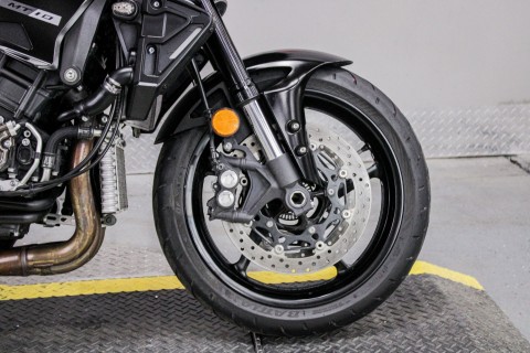 2021 Yamaha MT-10 in Sacramento, California - Photo 3