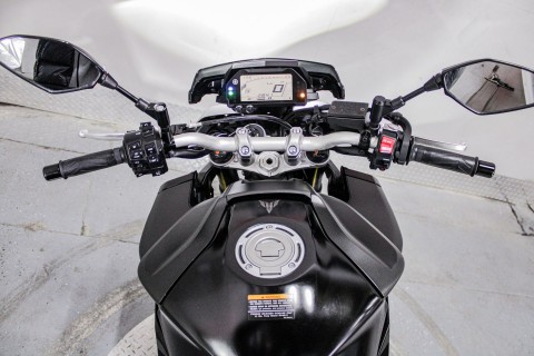 2021 Yamaha MT-10 in Sacramento, California - Photo 16