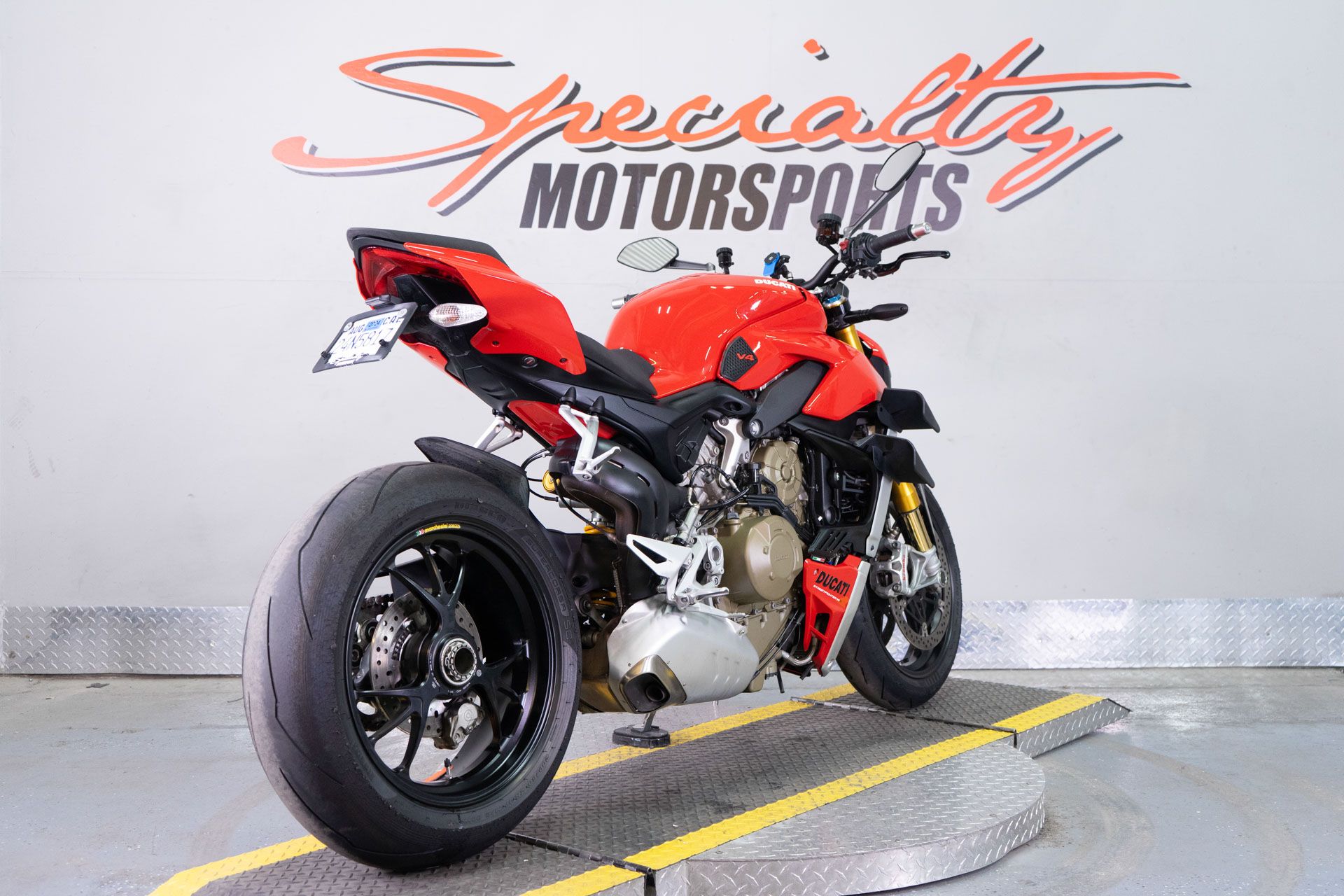2021 Ducati Streetfighter V4 S in Sacramento, California - Photo 6