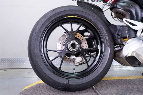2021 Ducati Streetfighter V4 S in Sacramento, California - Photo 8