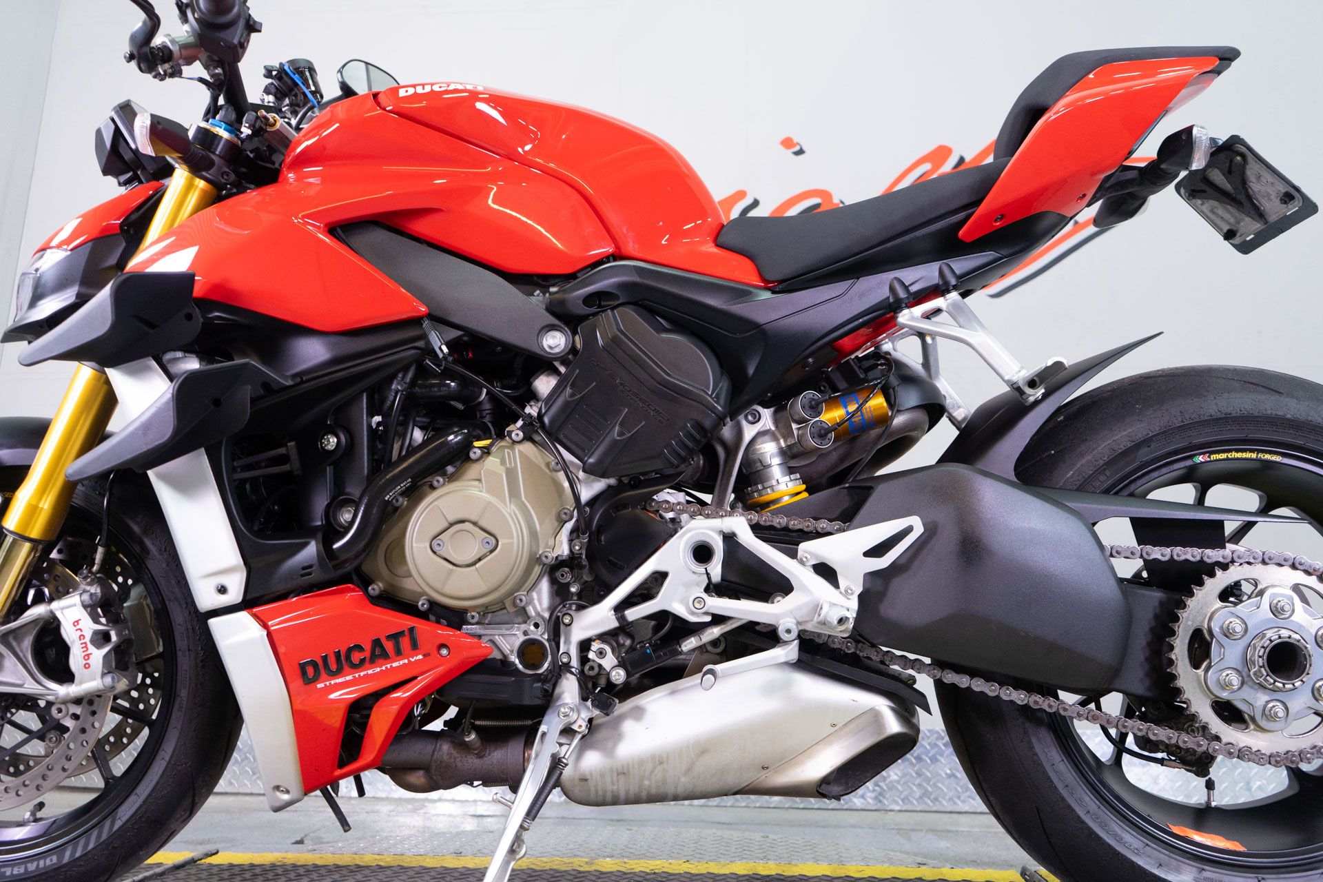 2021 Ducati Streetfighter V4 S in Sacramento, California - Photo 12