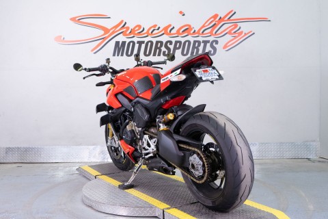 2021 Ducati Streetfighter V4 S in Sacramento, California - Photo 5