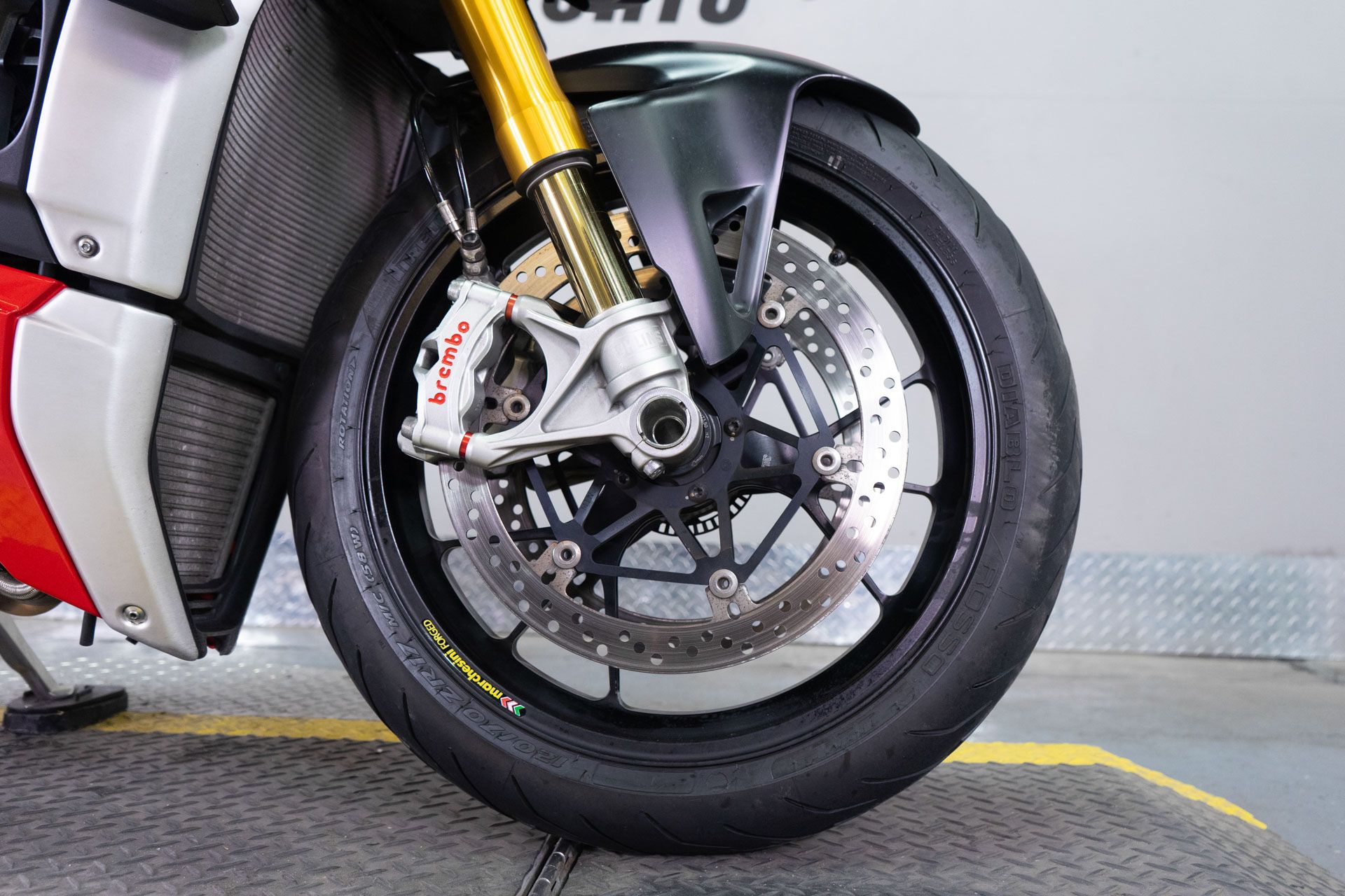 2021 Ducati Streetfighter V4 S in Sacramento, California - Photo 7