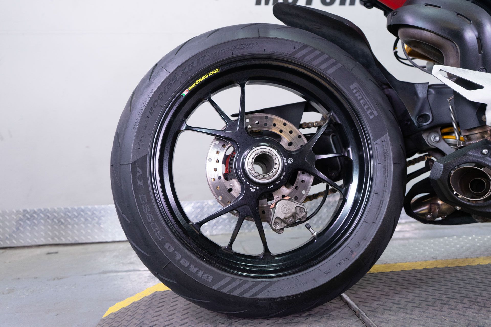 2021 Ducati Streetfighter V4 S in Sacramento, California - Photo 8