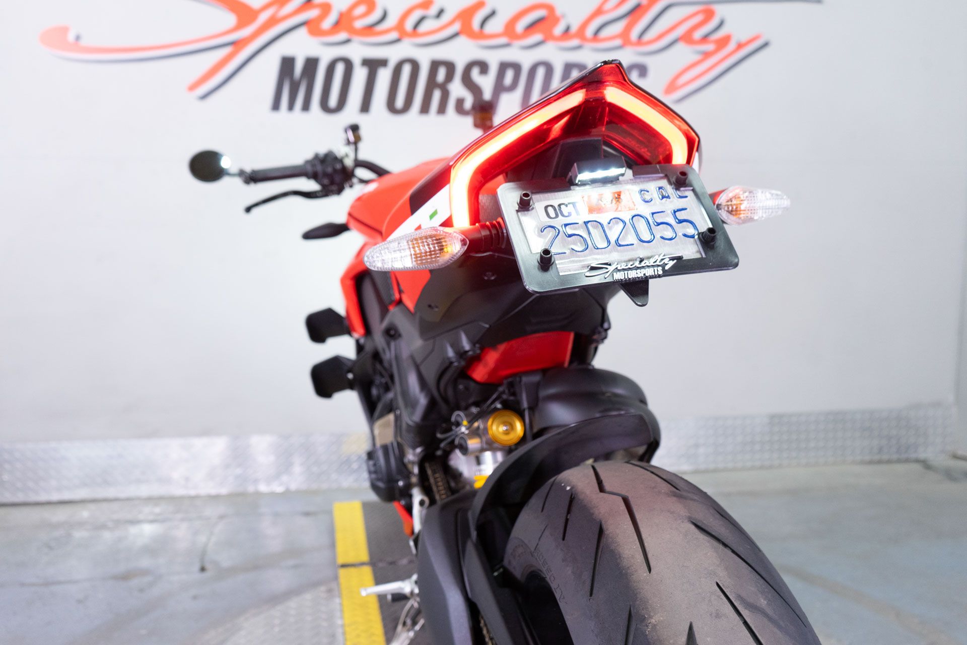 2021 Ducati Streetfighter V4 S in Sacramento, California - Photo 17