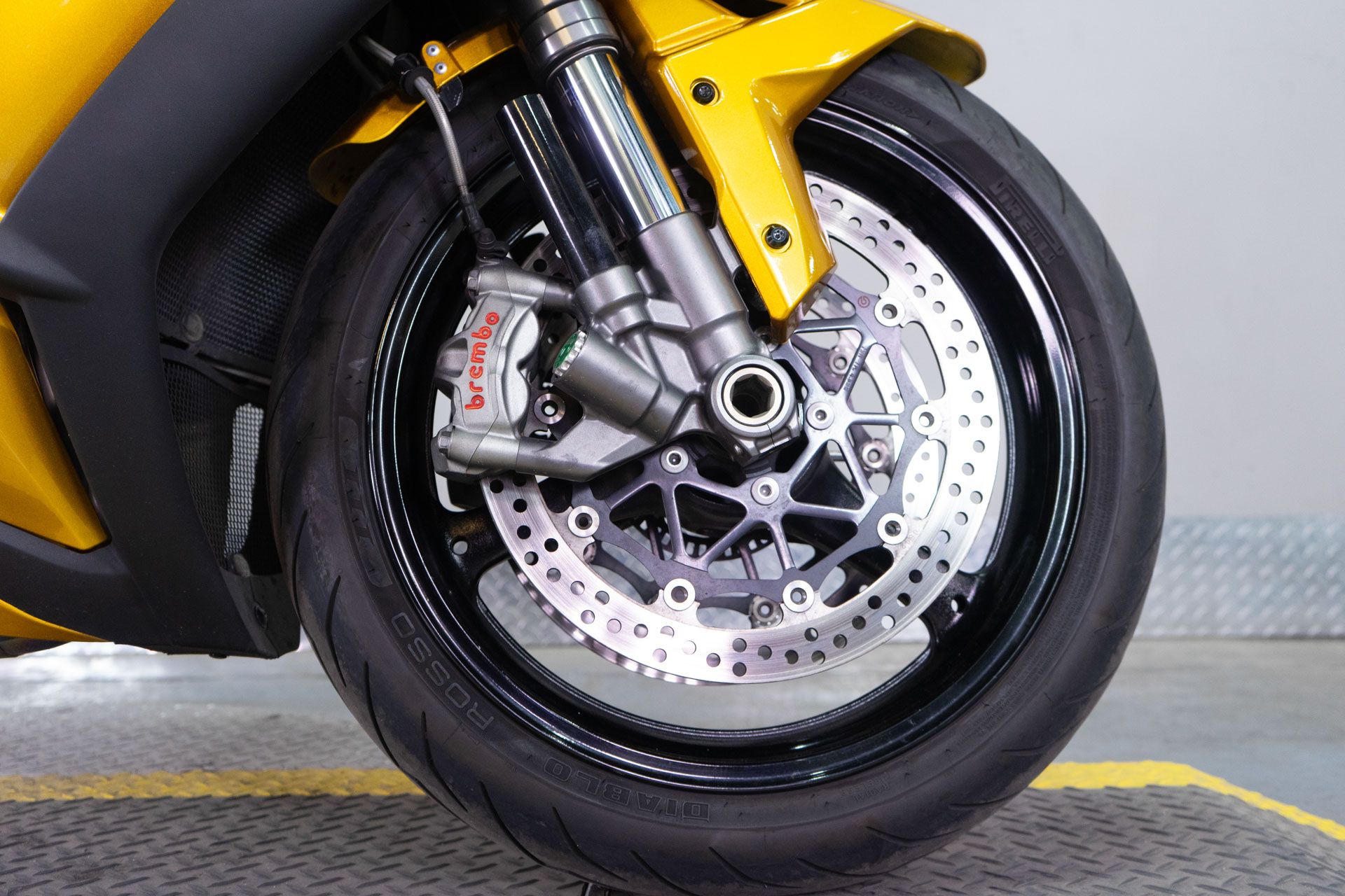 2016 Kawasaki Ninja ZX-10R in Sacramento, California - Photo 7