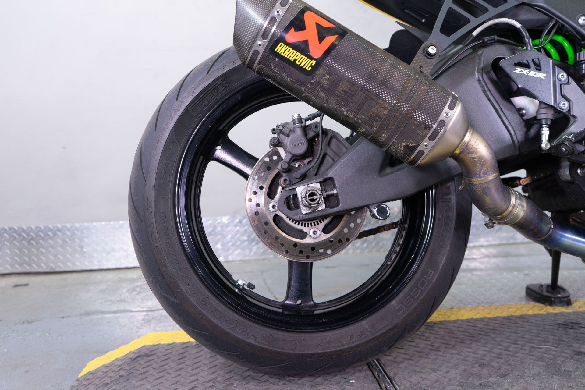 2016 Kawasaki Ninja ZX-10R in Sacramento, California - Photo 8