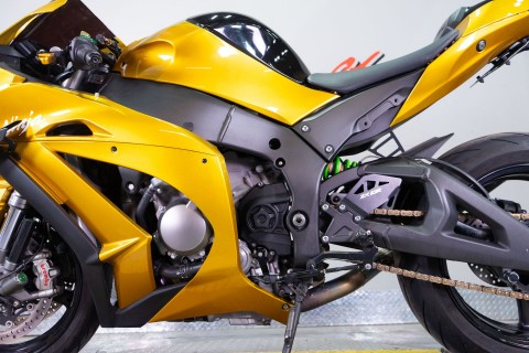 2016 Kawasaki Ninja ZX-10R in Sacramento, California - Photo 12