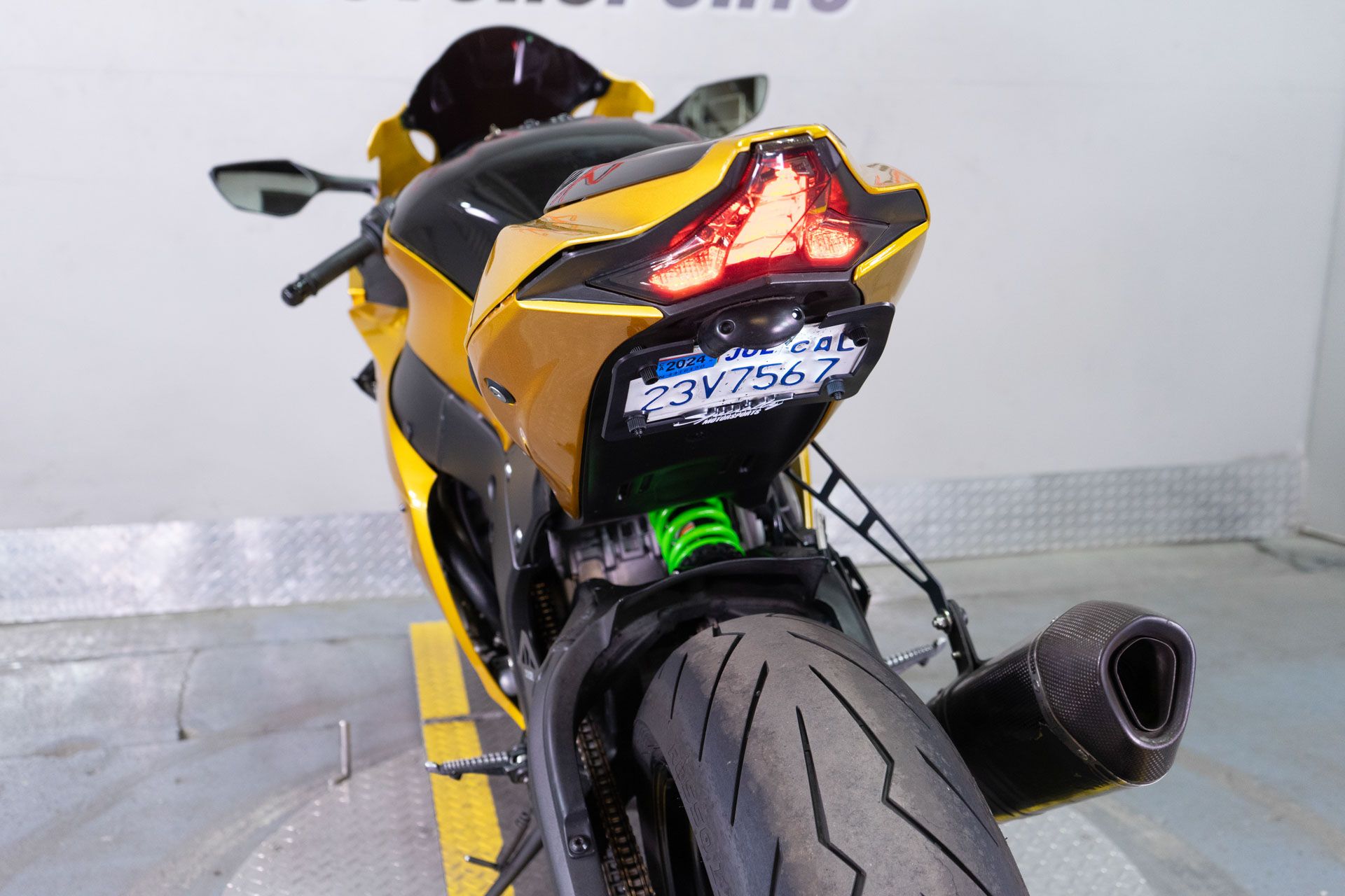 2016 Kawasaki Ninja ZX-10R in Sacramento, California - Photo 16