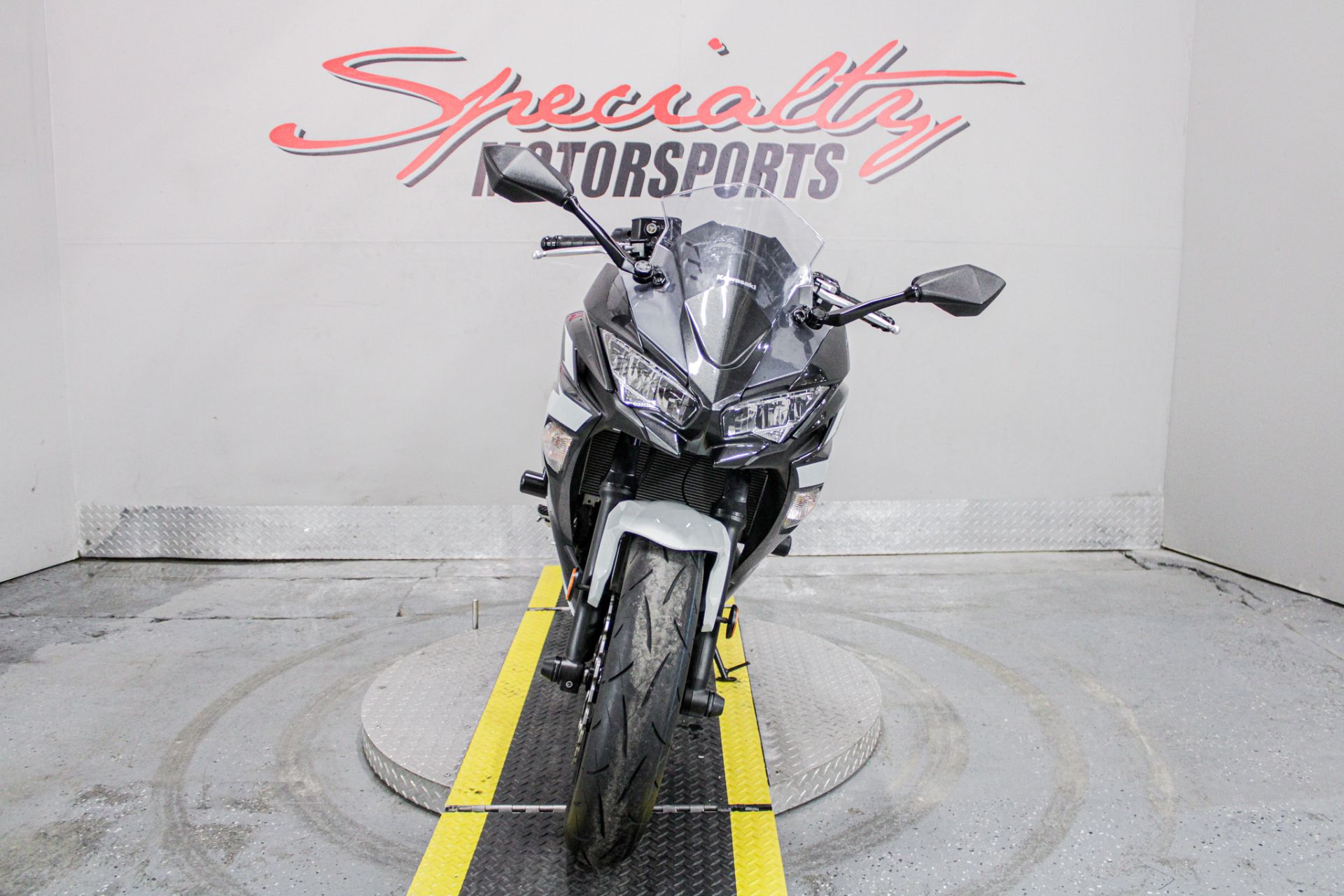 Front View - Photo 12