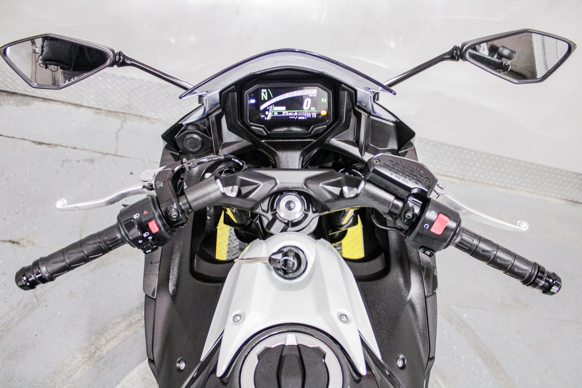 Dashboard - Photo 16