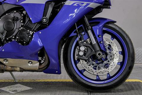 2020 Yamaha YZF-R1 in Sacramento, California - Photo 3