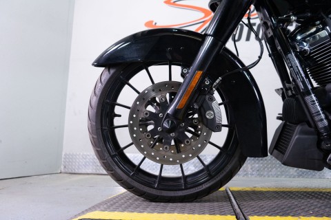 2018 Harley-Davidson Street Glide® Special in Sacramento, California - Photo 12