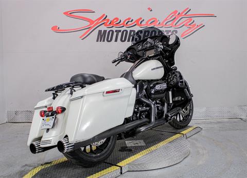 2018 Harley-Davidson Street Glide® Special in Sacramento, California - Photo 5