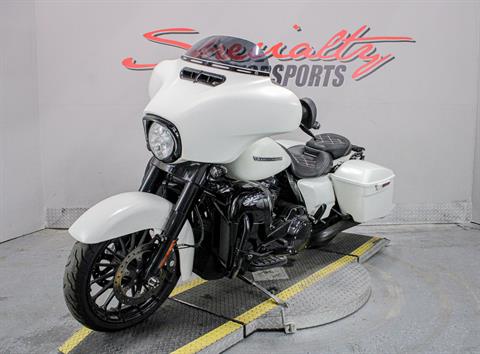 2018 Harley-Davidson Street Glide® Special in Sacramento, California - Photo 10