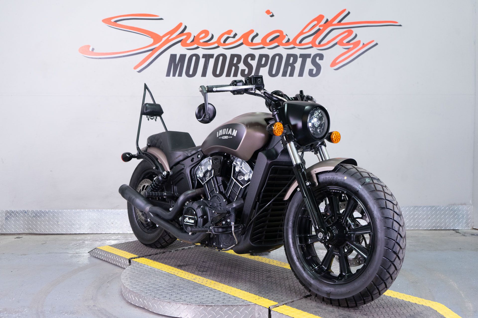 2019 Indian Motorcycle Scout® Bobber ABS in Sacramento, California - Photo 2