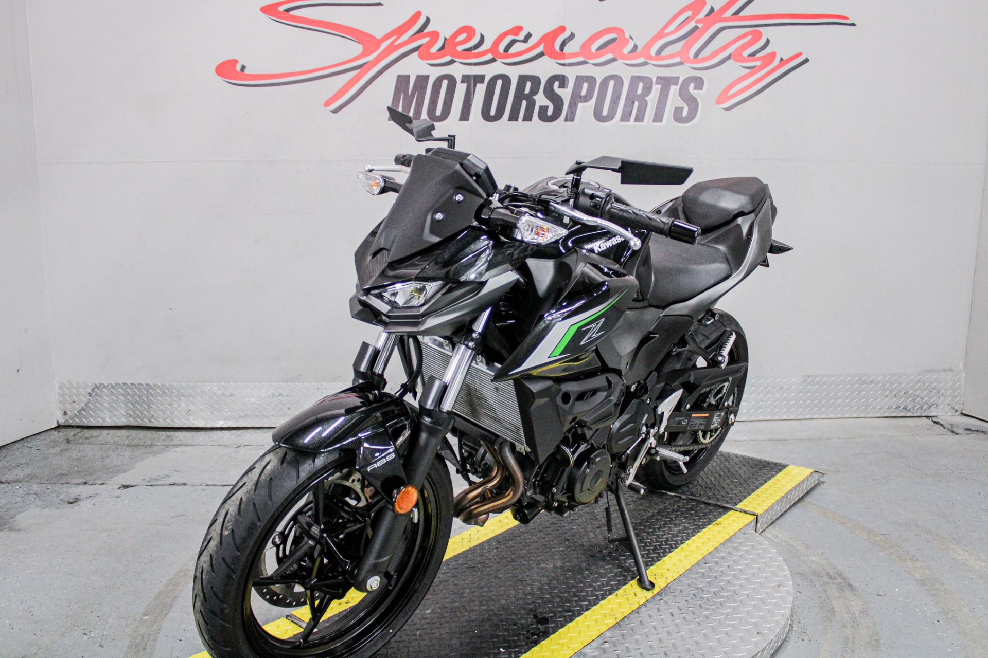 2025 Kawasaki Z500 ABS in Sacramento, California - Photo 10