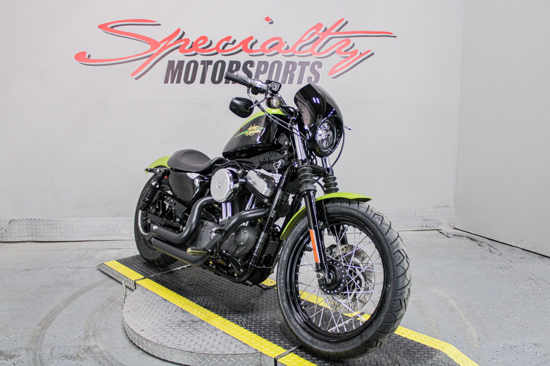 Front Right Side View - Photo 13