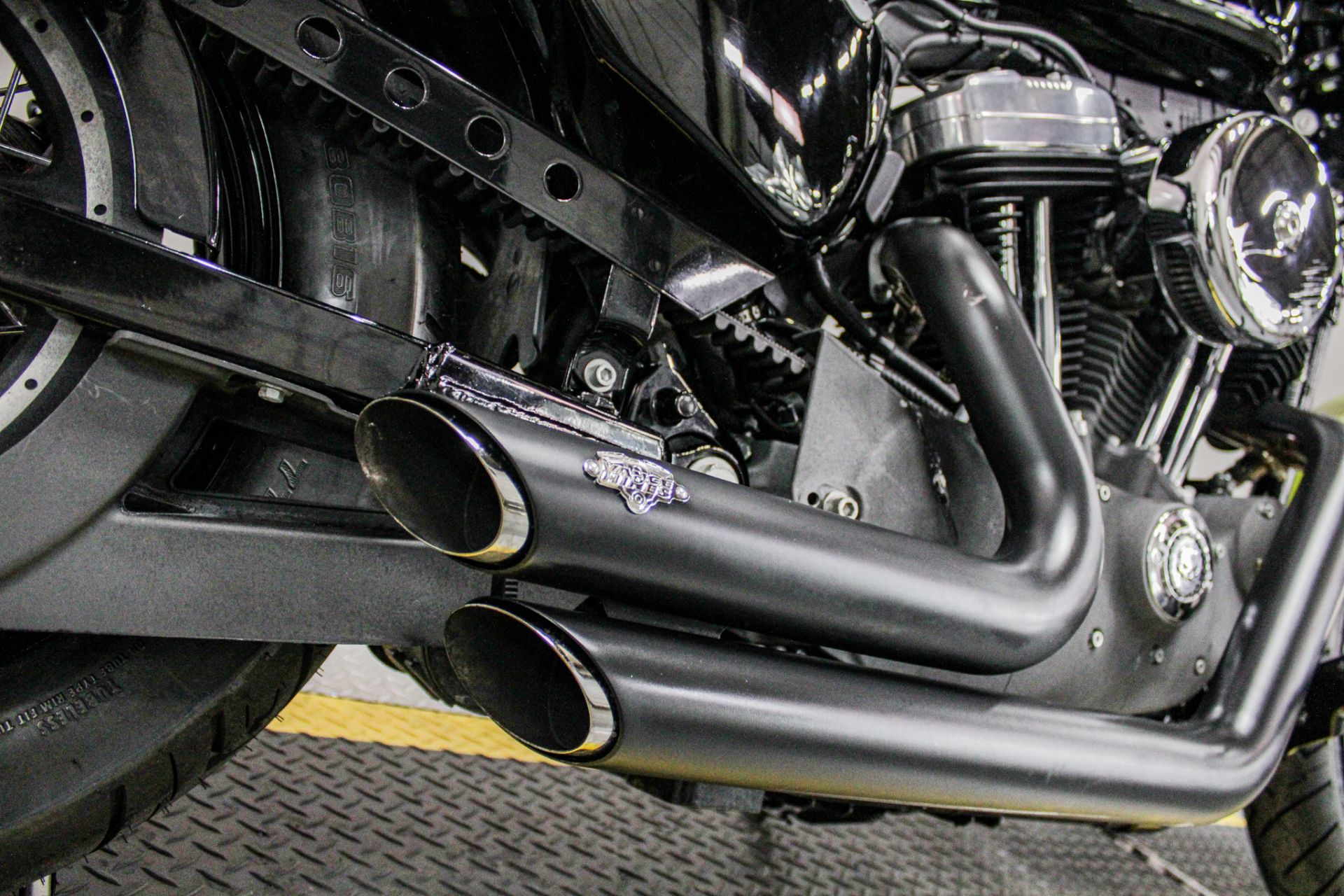 Modified Exhaust - Photo 16