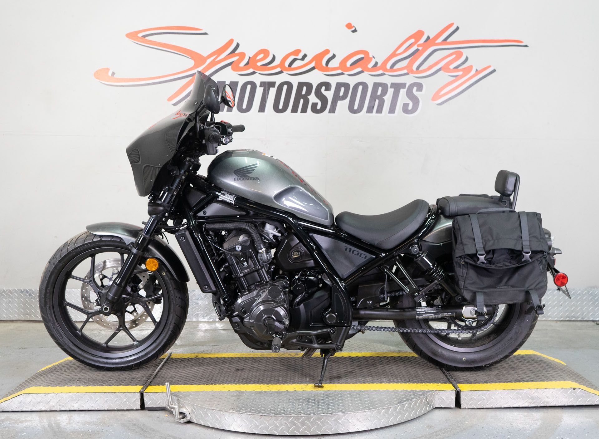 2023 Honda Rebel 1100 DCT in Sacramento, California - Photo 4