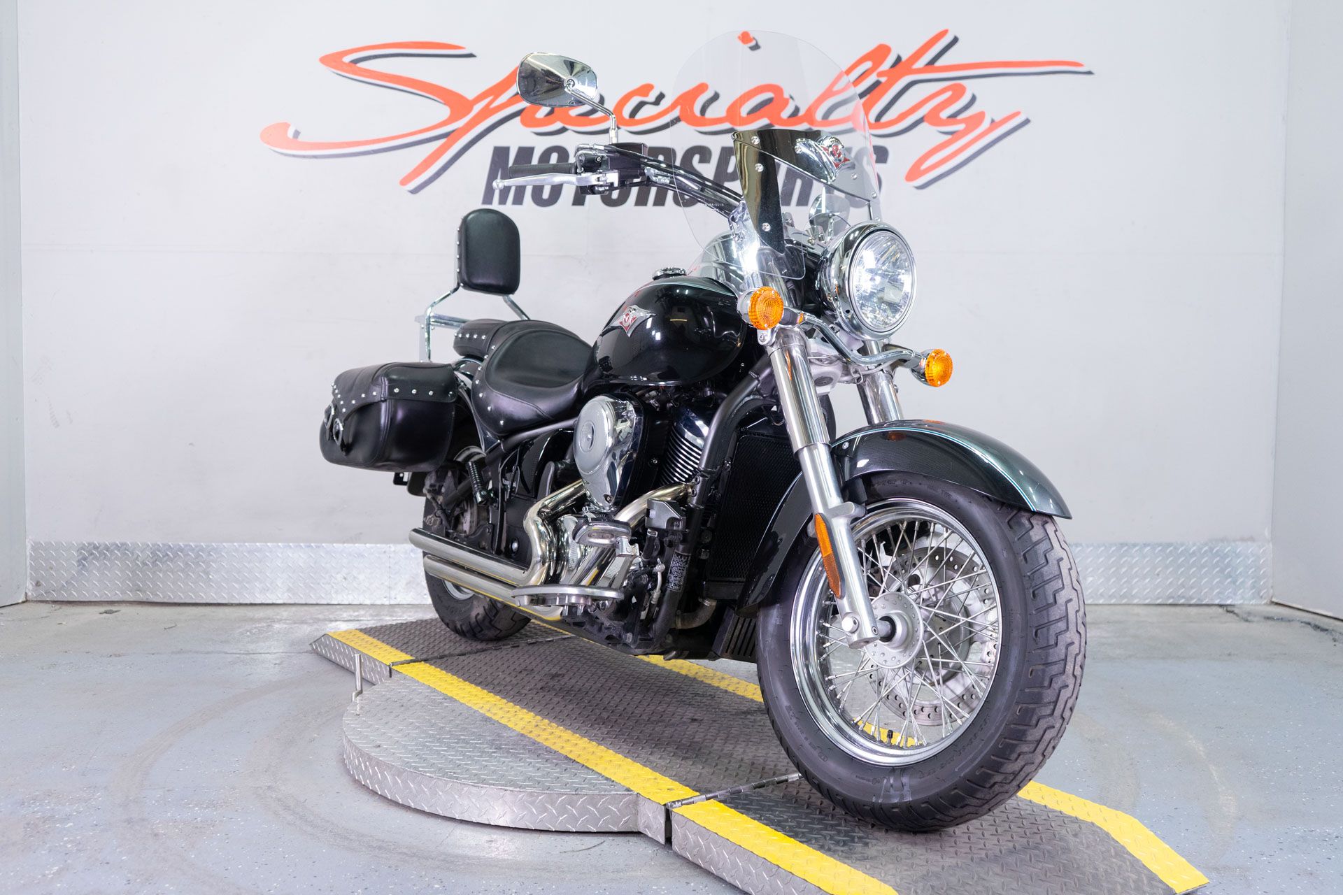 2021 Kawasaki Vulcan 900 Classic LT in Sacramento, California - Photo 2
