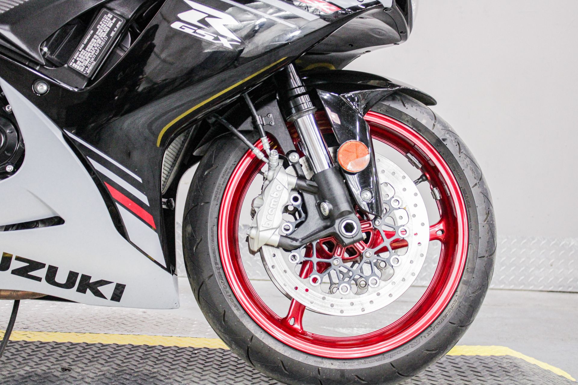 Front Tire - Photo 3