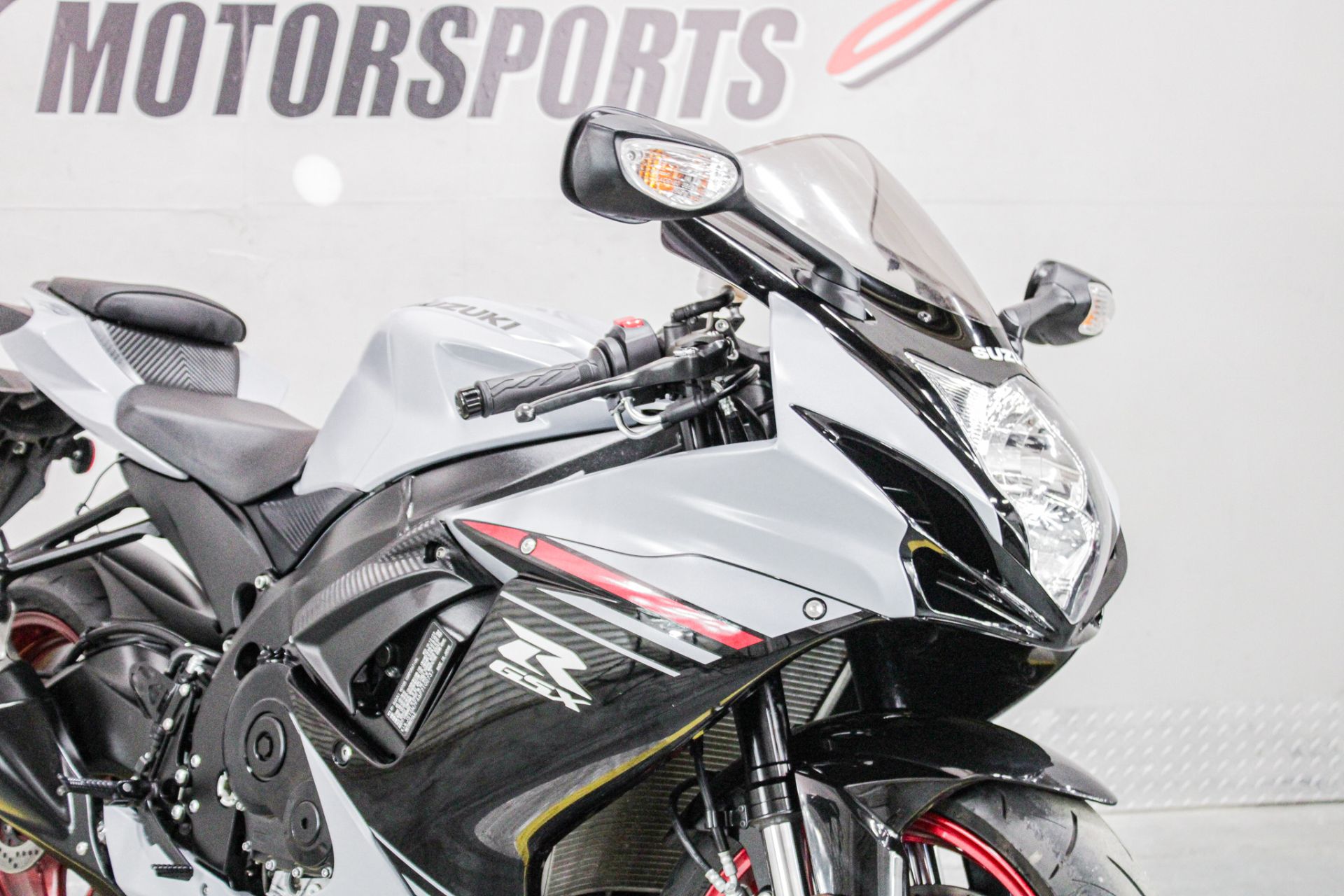 Front Right Zoomed In - Photo 14