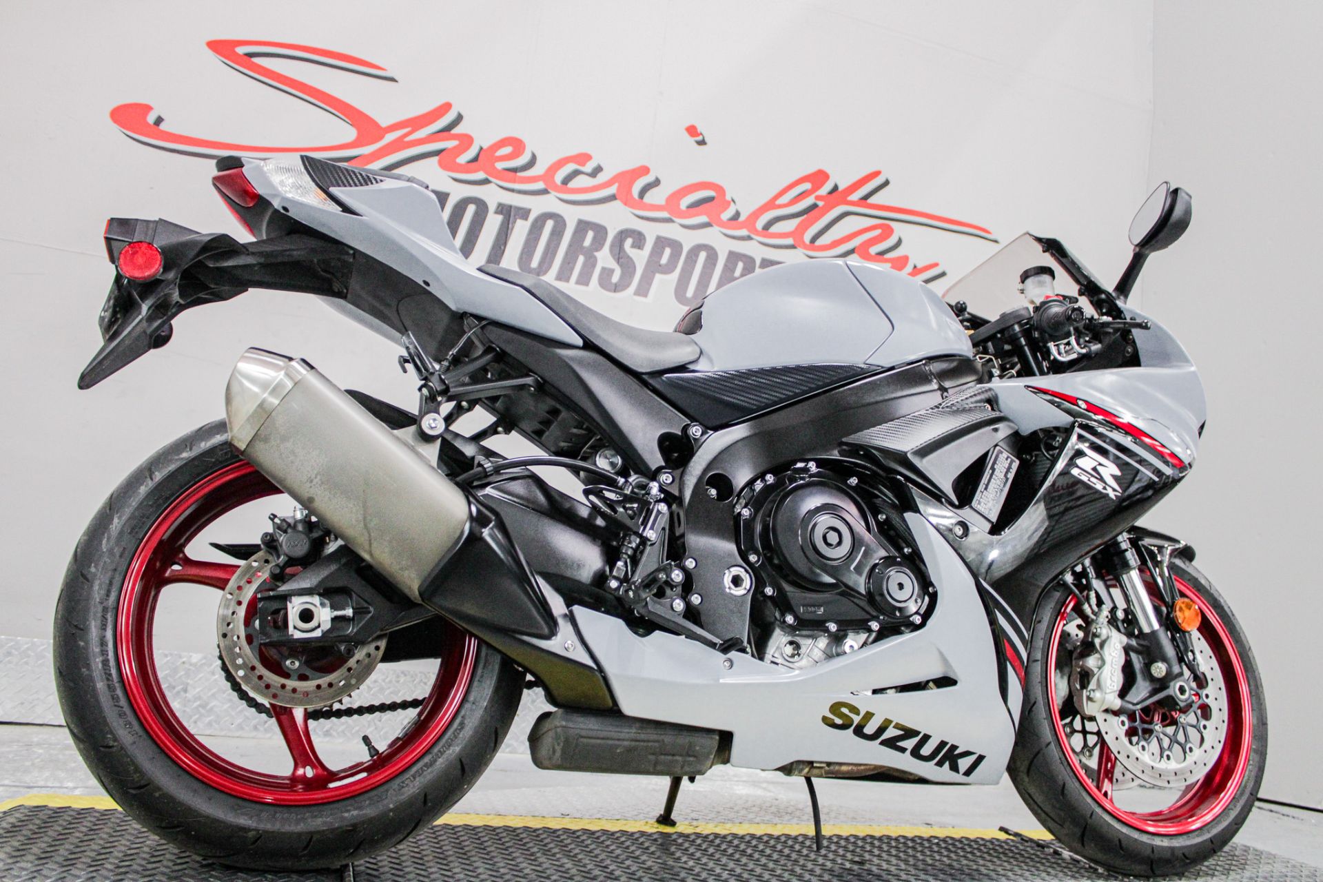 Lower Right Side Angle - Photo 15