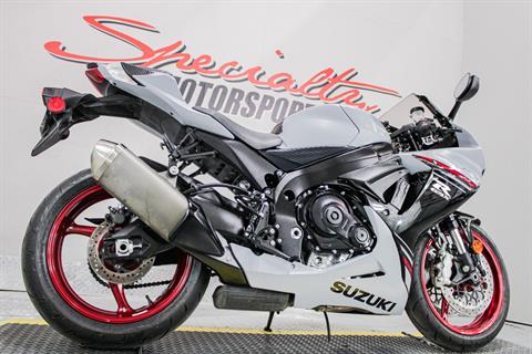 Lower Right Side Angle - Photo 15