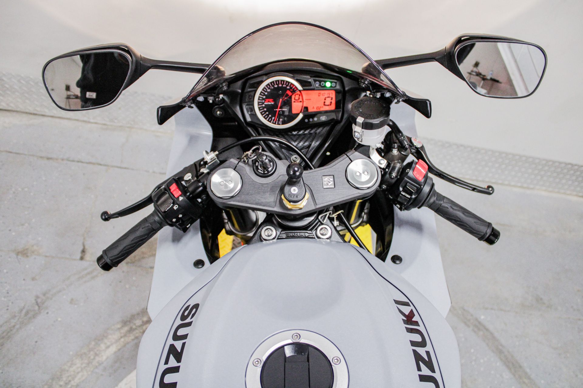 Dashboard - Photo 16