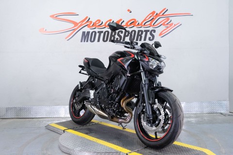 2023 Kawasaki Z650 in Sacramento, California - Photo 2