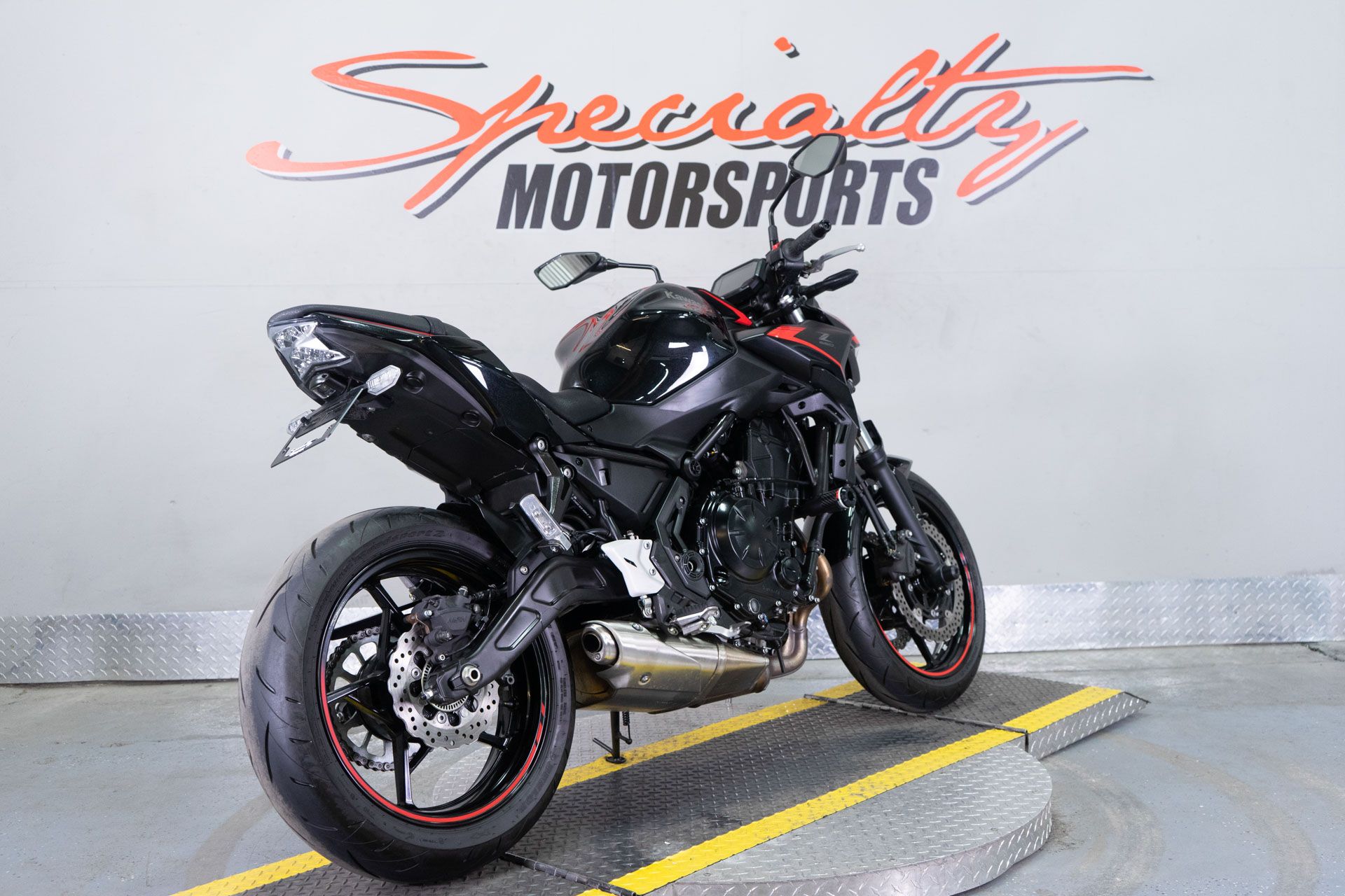 2023 Kawasaki Z650 in Sacramento, California - Photo 7