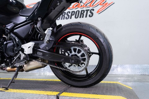 2023 Kawasaki Z650 in Sacramento, California - Photo 11