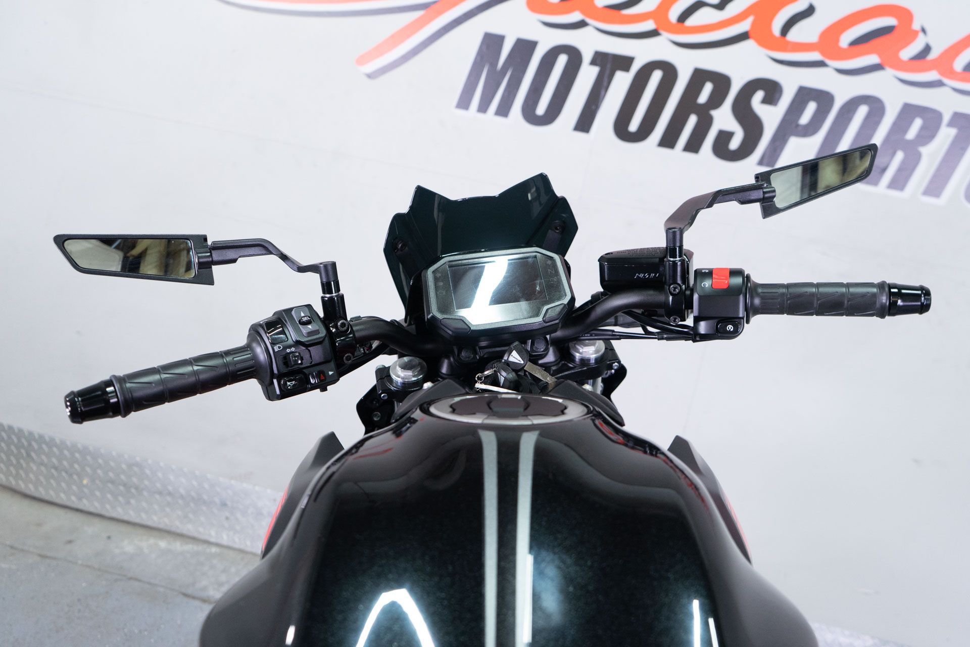 2023 Kawasaki Z650 in Sacramento, California - Photo 14