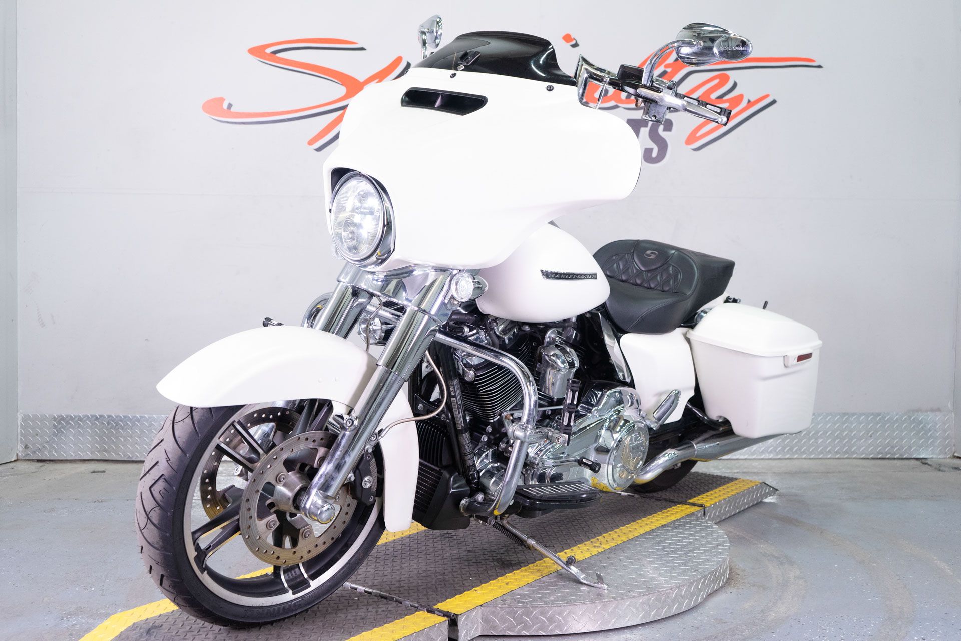 2018 Harley-Davidson Street Glide® in Sacramento, California - Photo 3