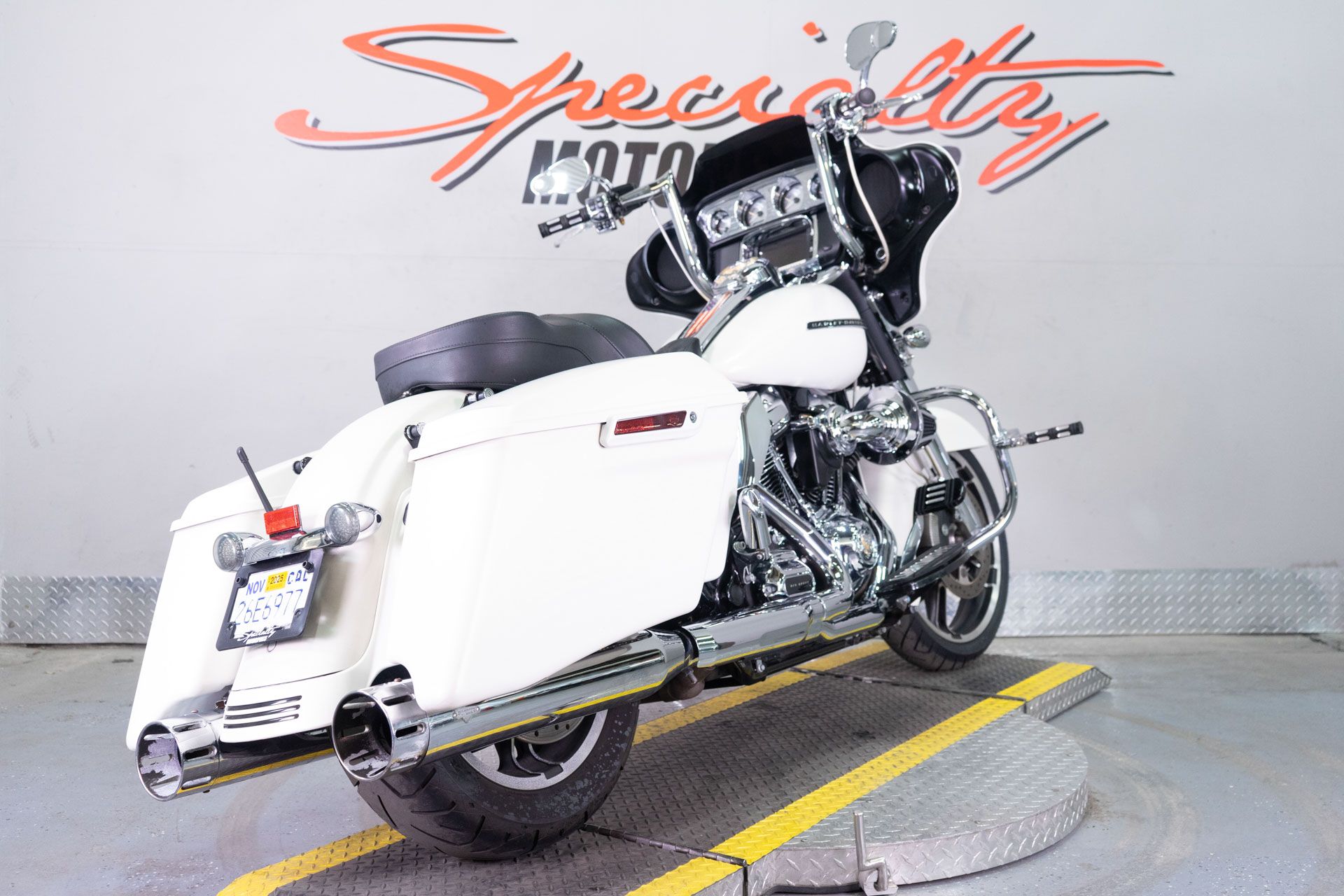 2018 Harley-Davidson Street Glide® in Sacramento, California - Photo 6