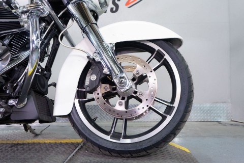 2018 Harley-Davidson Street Glide® in Sacramento, California - Photo 7