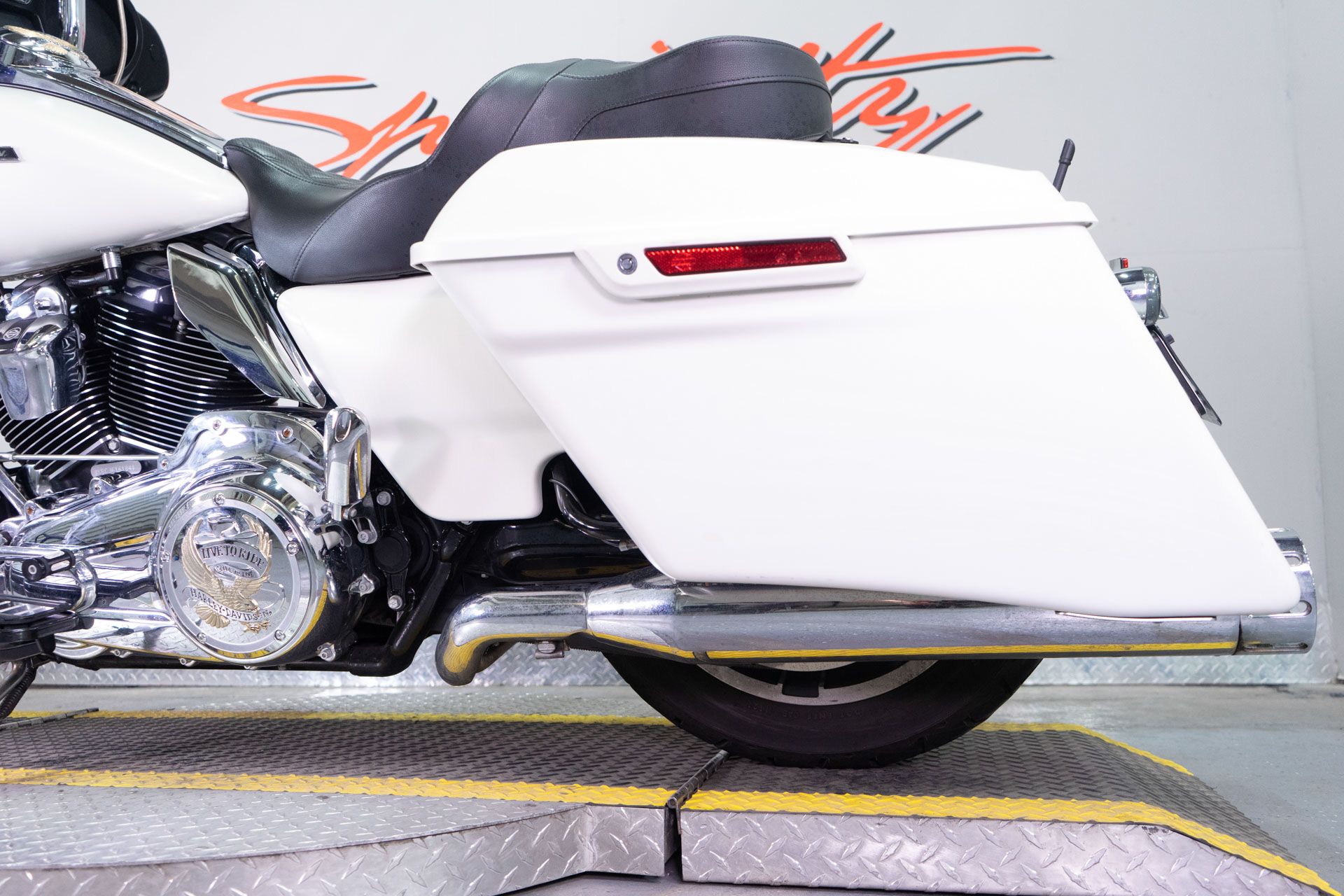 2018 Harley-Davidson Street Glide® in Sacramento, California - Photo 10