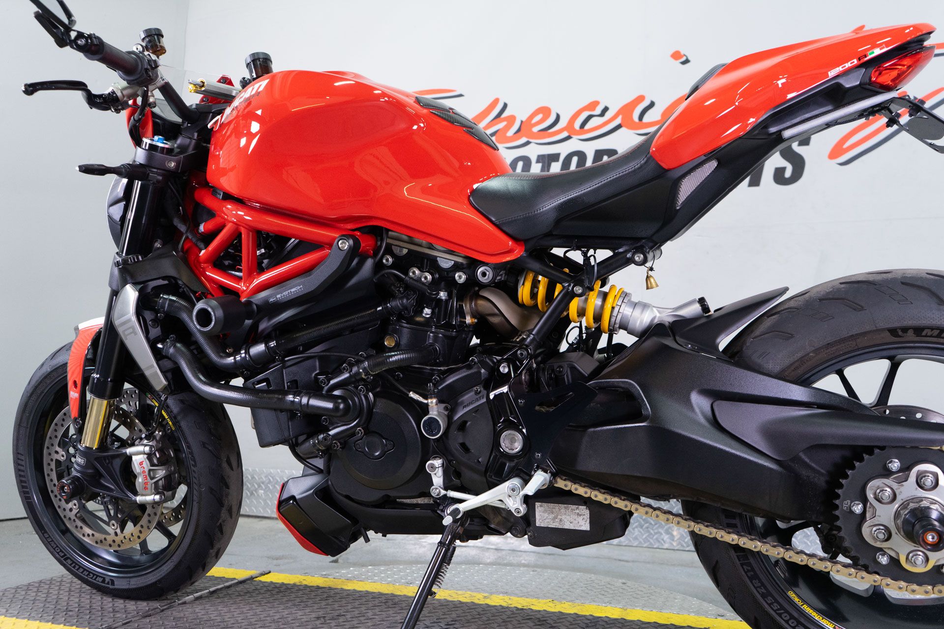 2019 Ducati Monster 1200 R in Sacramento, California - Photo 14