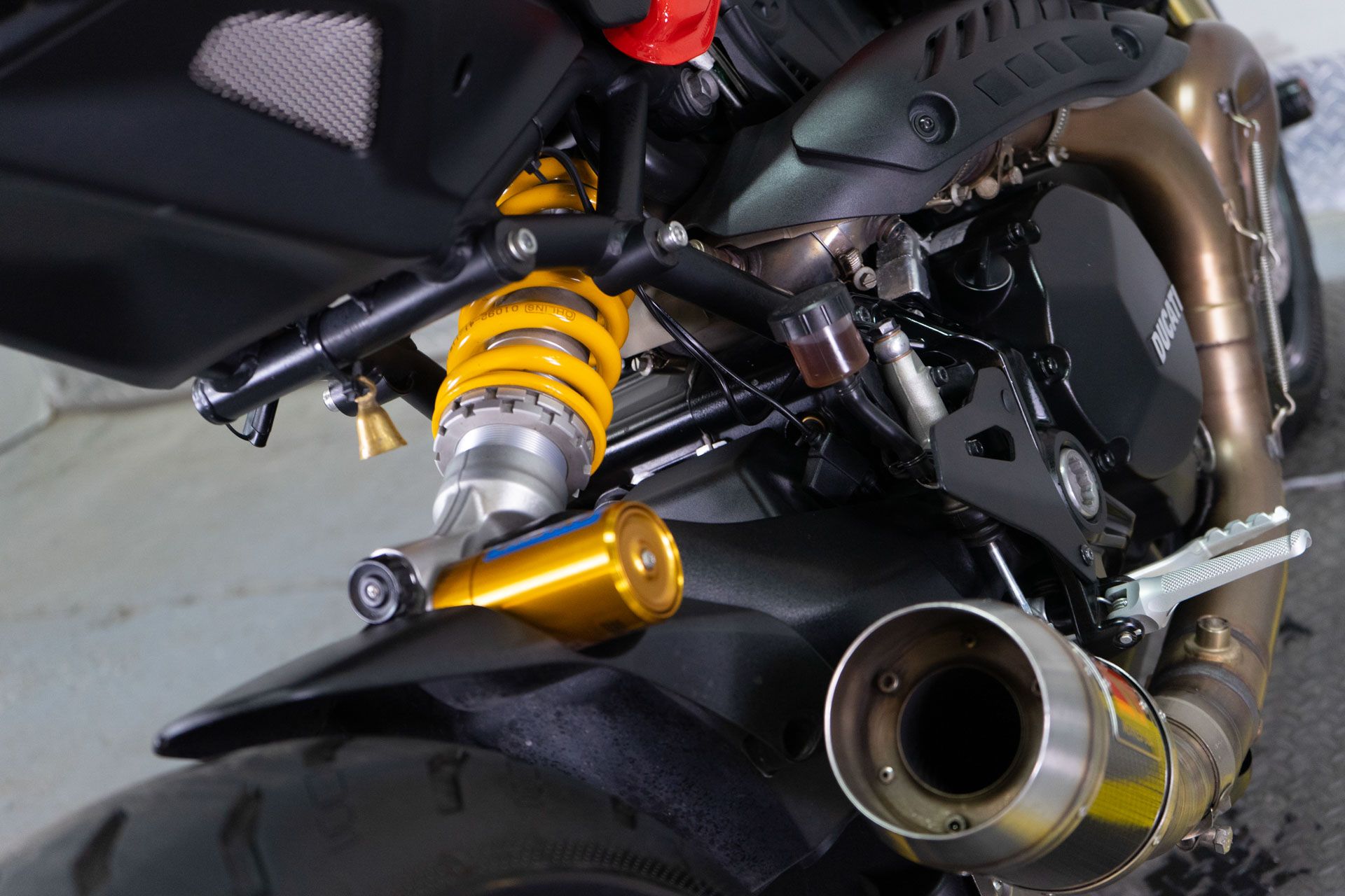 2019 Ducati Monster 1200 R in Sacramento, California - Photo 19