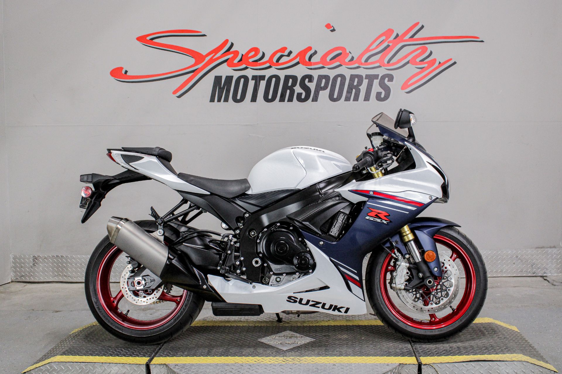 Suzuki GSX-R750 Image