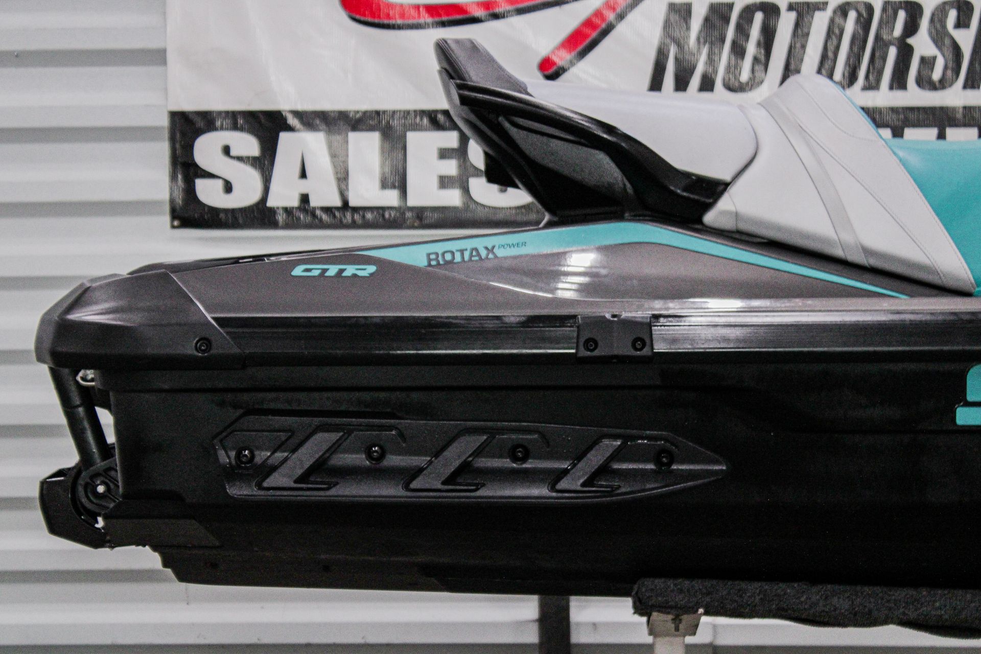 SEA97G324 - 2024 - Sea-Doo - BRP GTR 230 SOUND SYSTEM Right Rear End - Photo 10